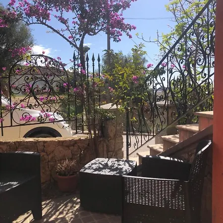 Le Bouganville Сasa de vacaciones Santa Maria Navarrese