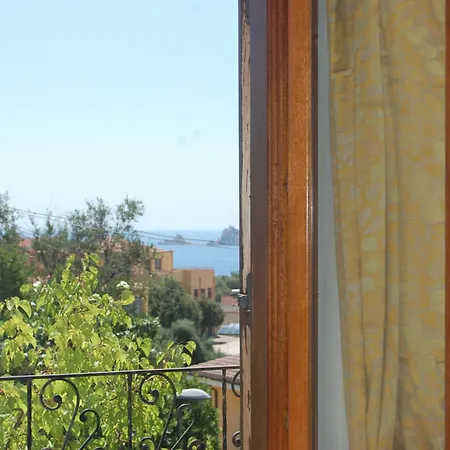 Holiday home Le Bouganville *