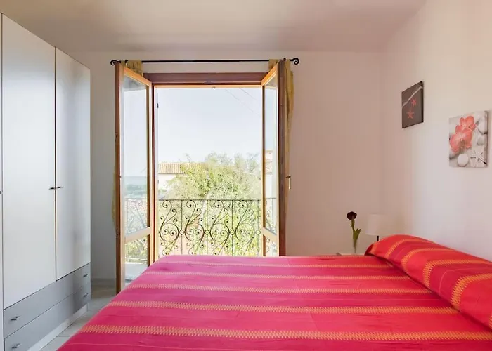 Le Bouganville Дом отдыха Санта-Мария-Наварезе