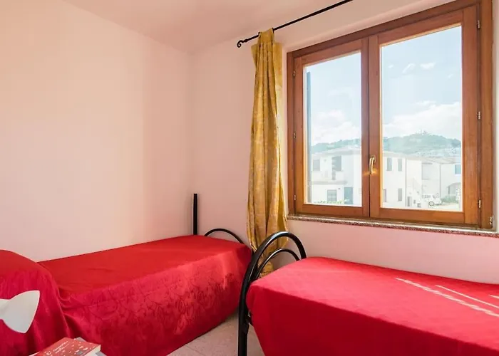 Le Bouganville Дом отдыха Санта-Мария-Наварезе