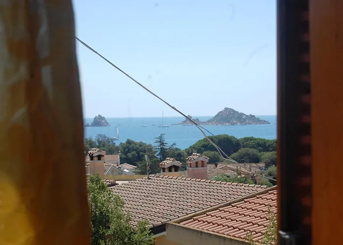 Дом отдыха Le Bouganville Санта-Мария-Наварезе